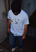 Charger l'image dans la galerie, Jeans "Handmade Eyes" - Bleu pastel