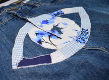 Charger l'image dans la galerie, Jeans "Handmade Eyes" - Bleu pastel